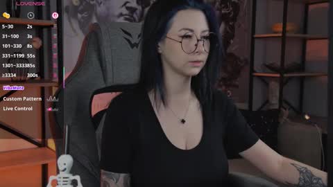 little girl who is always rightLisa online show from November 9, 1:26 am