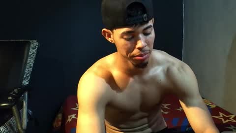 wesley_77 online show from February 28, 7:59 pm