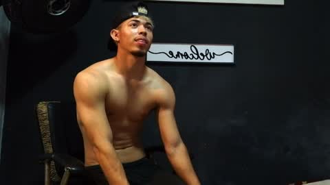 wesley_77 online show from June 7, 6:44 pm