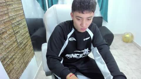 Wesley Boy online show from February 10, 7:07 pm