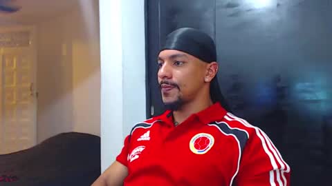 Snapshot of wesleyrogger chatting on September 9, 11:26 pm Wesley Rogger online show from September 9, 11:26 pm