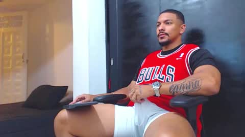 Snapshot of wesleyrogger chatting on October 20, 9:59 pm Wesley Rogger online show from October 20, 9:59 pm