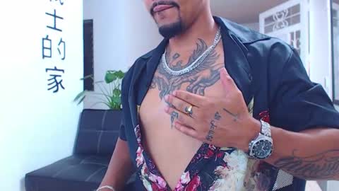 Wesley Rogger online show from February 17, 10:49 pm