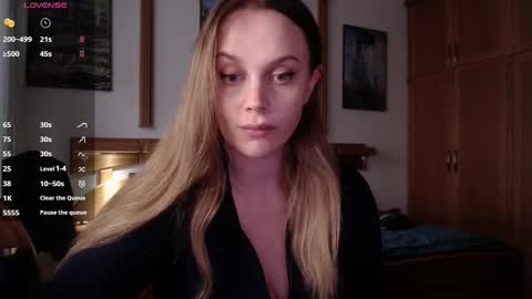 Lana online show from October 14, 2:29 pm