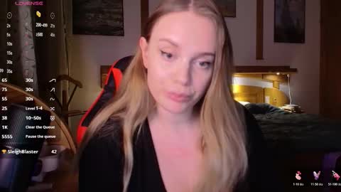 Lana online show from December 16, 9:42 pm