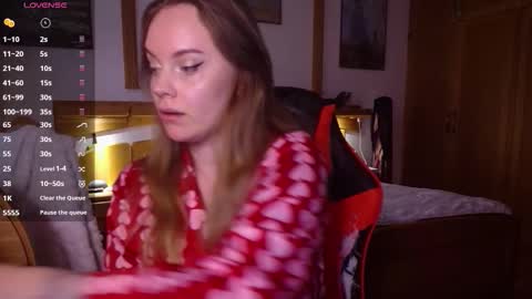 Lana online show from February 9, 2:21 pm