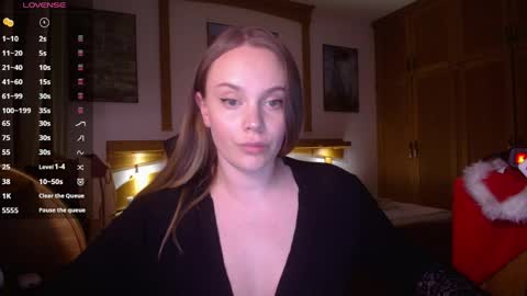 Snapshot of wet_lana chatting on May 6, 7:08 pm Lana online show from May 6, 7:08 pm