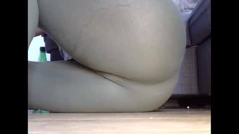 wet_pants2022 online show from February 24, 3:09 pm