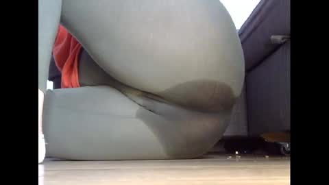 wet_pants2022 online show from March 10, 3:20 pm