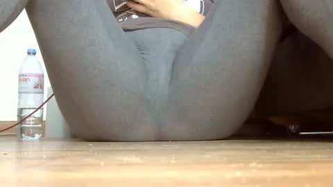 wet_pants2022 online show from October 22, 11:21 am