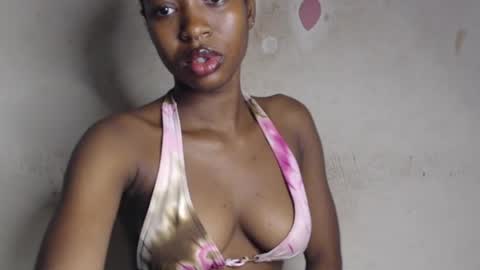 Bella online show from April 26, 8:01 am