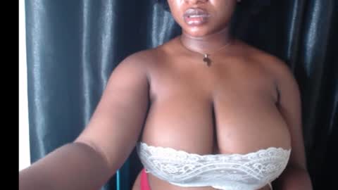 Snapshot of wet_xxpussy55 chatting on October 10, 12:31 am Sonia online show from October 10, 12:31 am