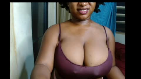 Snapshot of wet_xxpussy55 chatting on July 11, 9:45 am Sonia online show from July 11, 9:45 am