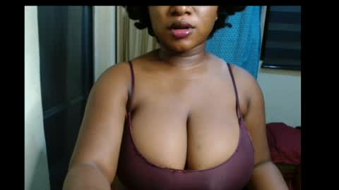Snapshot of wet_xxpussy55 chatting on July 12, 11:07 pm Sonia online show from July 12, 11:07 pm