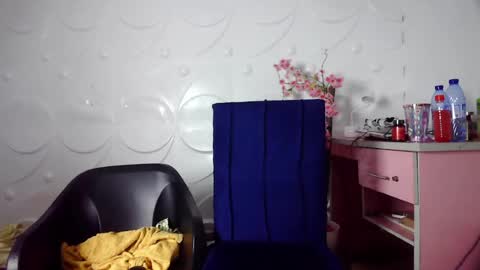 Snapshot of wetboob chatting on May 31, 6:09 pm wetboob online show from May 31, 6:09 pm
