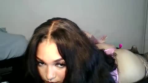SheSquirts online show from June 26, 1:43 am