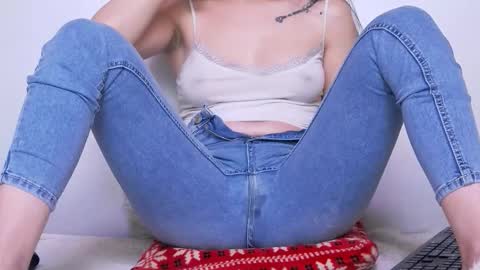 Beatrice Moan from LovenseWet from Tip MenuOpen for Private online show from January 7, 12:02 am