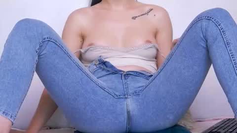 Beatrice Moan from LovenseWet from Tip MenuOpen for Private online show from March 8, 11:19 pm