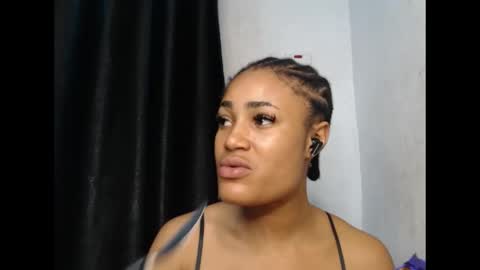 Snapshot of wetdrippussy7 chatting on October 5, 7:23 pm wetdrippussy7 online show from October 5, 7:23 pm
