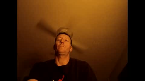 wetduck77777 online show from February 16, 7:48 am