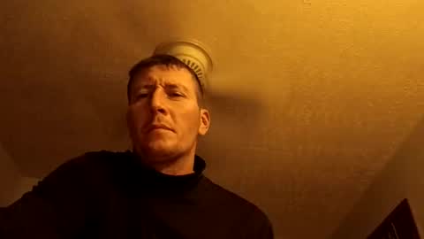 wetduck77777 online show from April 8, 7:30 am