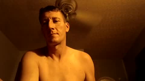 Snapshot of wetduck77777 chatting on June 18, 6:35 am wetduck77777 online show from June 18, 6:35 am