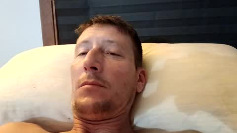 Snapshot of wetduck77777 chatting on June 24, 5:28 am wetduck77777 online show from June 24, 5:28 am