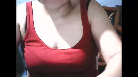 Snapshot of wethornypussy4u chatting on December 15, 5:12 am wethornypussy4u online show from December 15, 5:12 am