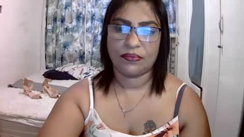 Snapshot of wetindian1971 chatting on April 26, 9:29 am kavita online show from April 26, 9:29 am