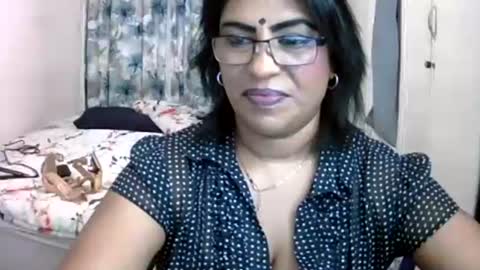 Snapshot of wetindian1971 chatting on April 29, 5:11 am kavita online show from April 29, 5:11 am