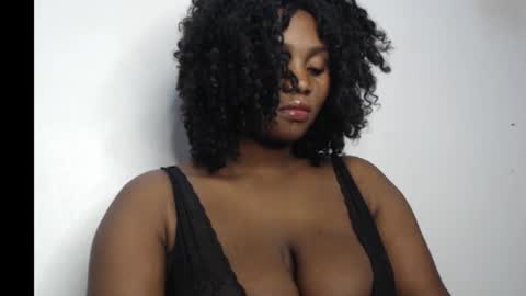 wetmypussy02 online show from September 30, 12:32 pm