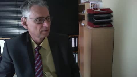 Snapshot of wetsuitedman chatting on April 24, 6:49 am Franz online show from April 24, 6:49 am