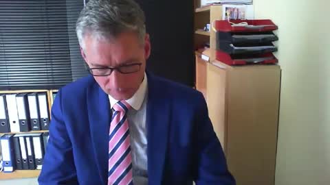 Snapshot of wetsuitedman chatting on May 26, 2:24 pm Franz online show from May 26, 2:24 pm