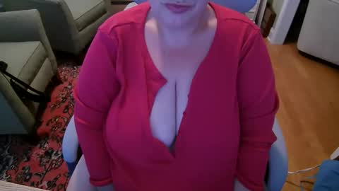 Snapshot of wetwordsonly chatting on May 28, 9:34 pm WetWordsOnly online show from May 28, 9:34 pm
