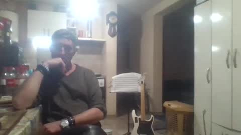 wg_colbert_noir online show from September 11, 7:08 am