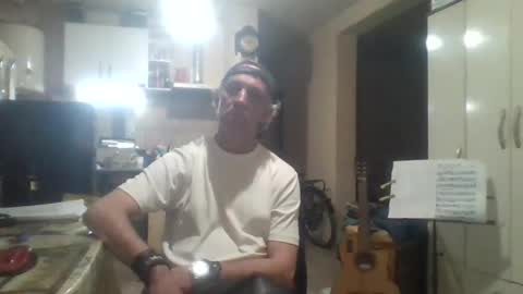 wg_colbert_noir online show from September 22, 4:14 am