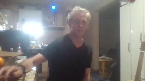 wg_colbert_noir online show from September 25, 7:39 pm