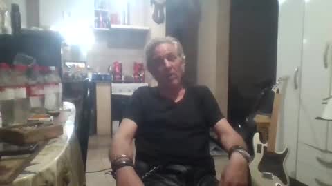 wg_colbert_noir online show from October 1, 5:13 am