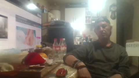 wg_colbert_noir online show from October 14, 6:14 am