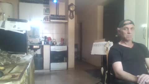 wg_colbert_noir online show from October 19, 8:42 pm