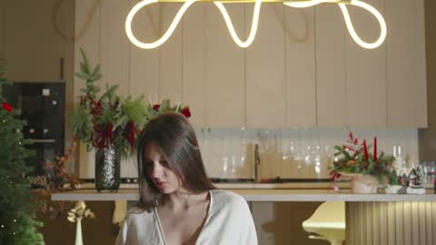 Naomi online show from December 22, 2:19 am