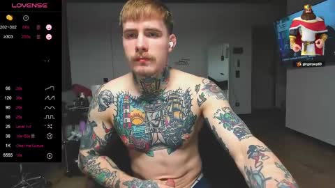 Snapshot of white_king999 chatting on December 12, 4:59 am Max online show from December 12, 4:59 am