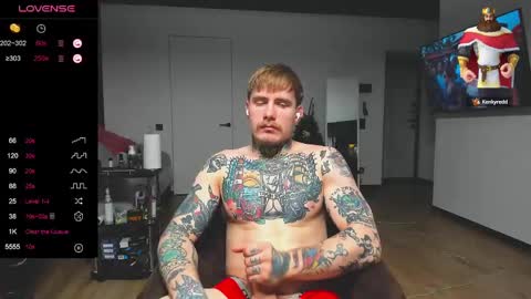 Snapshot of white_king999 chatting on January 10, 4:22 am Max online show from January 10, 4:22 am