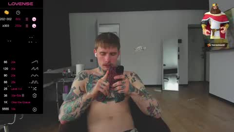 Snapshot of white_king999 chatting on March 1, 8:45 am Max online show from March 1, 8:45 am