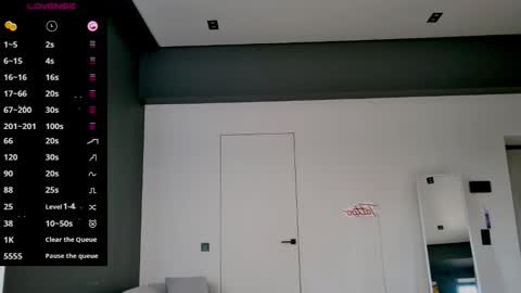 Snapshot of white_king999 chatting on September 20, 12:28 pm Max online show from September 20, 12:28 pm