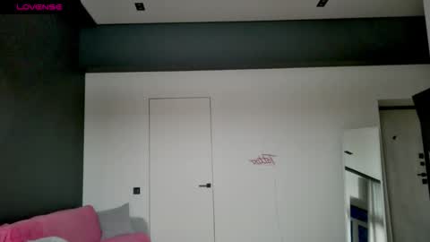 Snapshot of white_king999 chatting on November 14, 4:11 am Max online show from November 14, 4:11 am