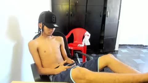 white online show from July 5, 6:48 pm