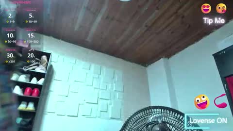 white_sexy_ online show from April 28, 10:20 am