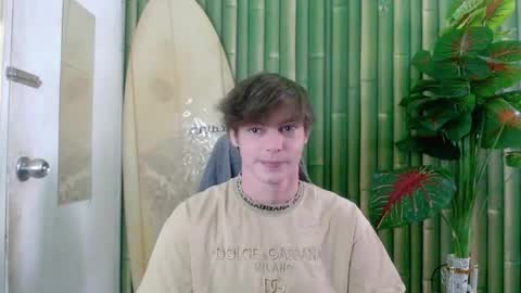 Snapshot of whiteboyinasia chatting on October 28, 6:39 am Christian online show from October 28, 6:39 am