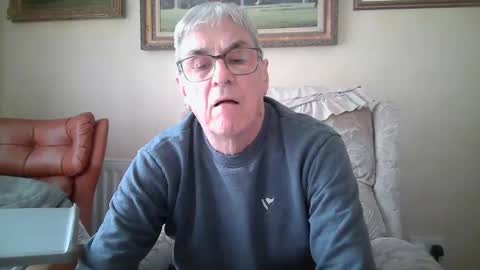 Snapshot of whitebriefs009 chatting on September 20, 1:56 pm whitebriefs009 online show from September 20, 1:56 pm